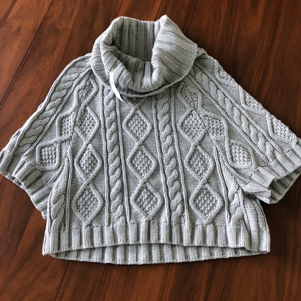 NWT Gap cowl neck knit sweater (short)